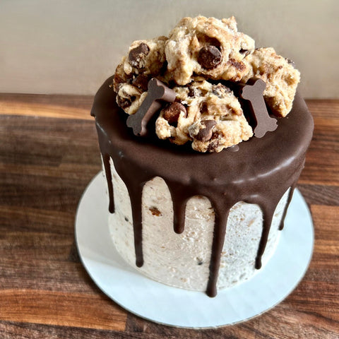 Cookie Crumb Drip Cake
